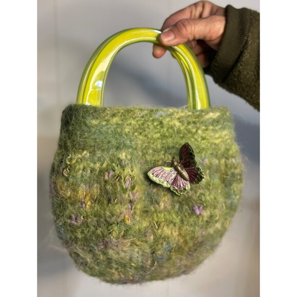 Handcrafted Green Wool Felt Handbag Y2K 2000s Butterfly Accent & Plastic Handles - Picture 3 of 7